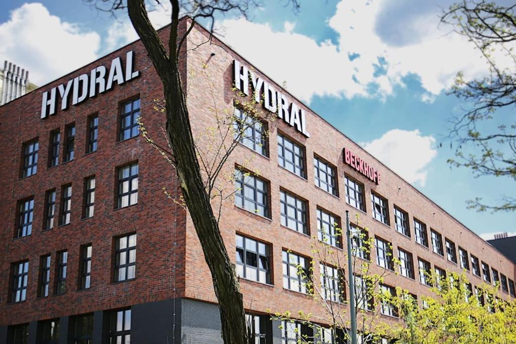 Apartimento Hydral Viene Wroclaw Luaran gambar